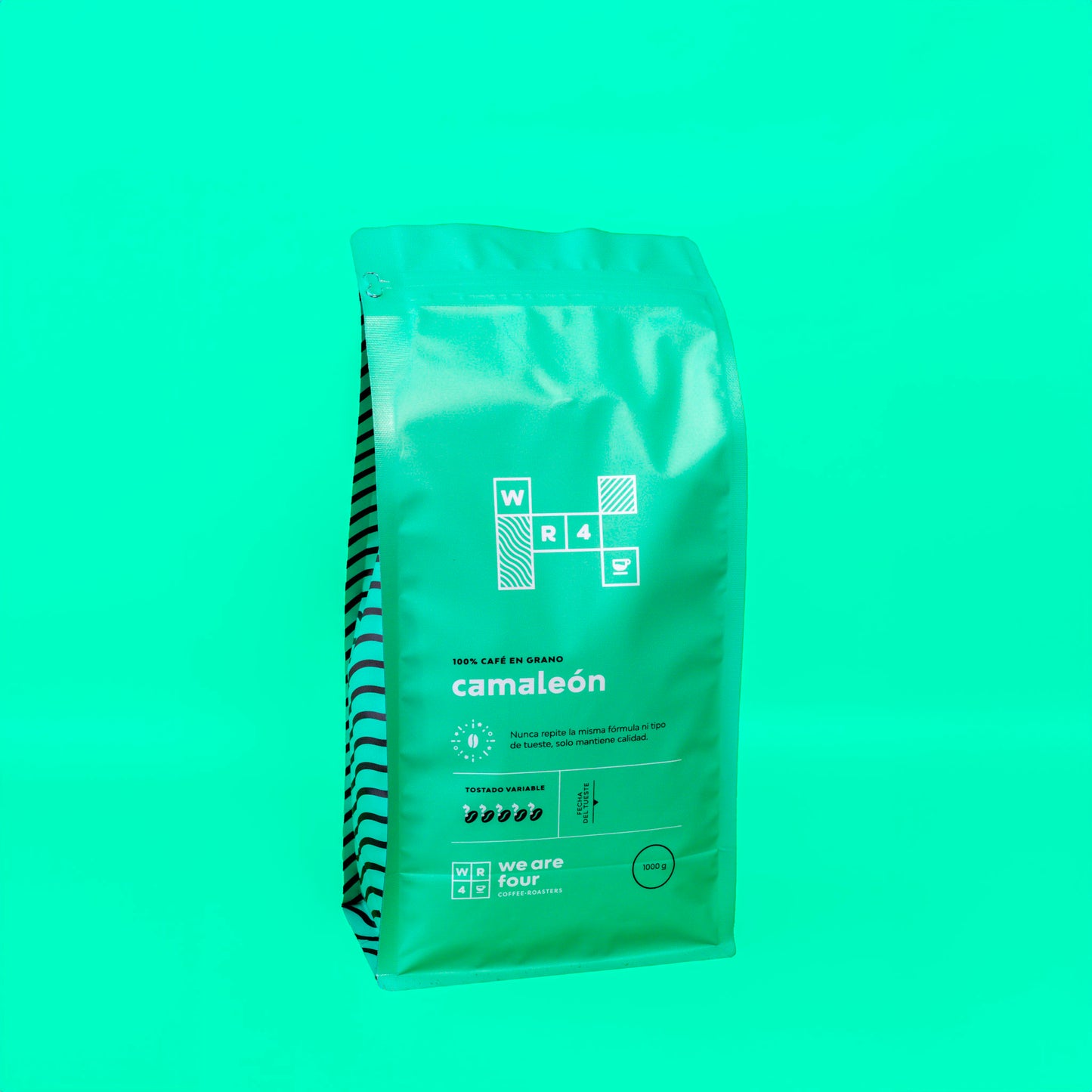 Camaleón café en grano