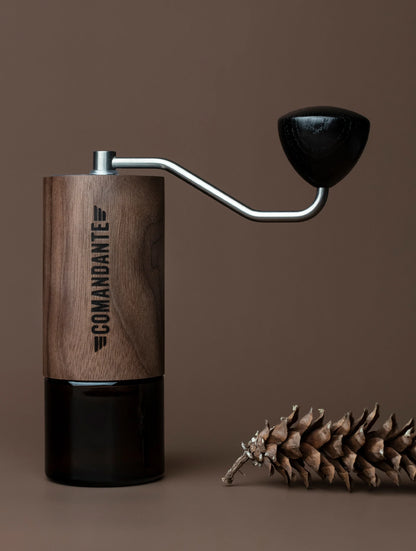Molino manual de café Comandante VIRGINIA WALNUT